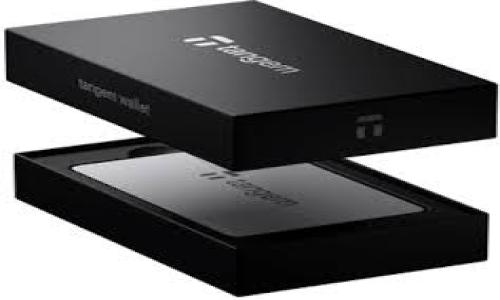 在加密货币的世界里，泰币通常指的是与泰国相关的一种数字货币，或是与泰国法定货币泰铢（THB）直接挂钩的稳定币。在历史上，泰国央行曾对比特币等加密货币进行严格监管，因此与泰国本地法律相关的加密货币或稳定币在市场上引发了很多讨论。接下来我们将探讨有关泰币的主要内容以及其在加密货币市场的地位和影响。

### 关于泰国的加密货币
泰国近年来在加密货币领域的政策逐渐开放，许多企业和投资者对相关数字资产表现出浓厚的兴趣。而泰国政府也开始探索如何将区块链技术引入金融系统，旨在提升交易效率和透明度。

### 泰币的类别
1. **稳定币** - 这类加密货币通常与法定货币（如泰铢）挂钩，目的是保持价格稳定。例如，可能会有一个名为“泰铢稳定币”的项目，旨在为用户提供安全便捷的交易手段。

2. **本地项目币** - 一些泰国本土的加密货币项目，例如与旅游、金融或供应链管理相关的Token。

### 泰国的加密货币政策
在描述泰国的加密货币政策时，可以使用一些隐喻或比喻来增加文本的表现力。比如，可以将泰国对加密货币的态度比作一位谨慎的园丁，细心地修剪每一棵瓜果，既保护了市场的活力，又避免了野草的滋生。

### 泰国与区块链技术的结合
泰国正在积极探索区块链技术的应用，包括但不限于金融服务、物流追踪、供应链管理等多个领域。例如，想象一下一个繁忙的市场，交易者们可以通过区块链技术快速确认交易，犹如在一场没有障碍的舞蹈中，协调而高效。

### 市场前景
展望未来，泰国的加密货币市场可能会呈现怎样的走向？就像在雨后出现的彩虹，五彩斑斓的加密货币生态或许会在全球金融舞台中占据一席之地。

以下是大纲内容，围绕泰币的主题：

### 大纲
1. **引言**
   - 加密货币的崛起
   - 泰国在加密货币中的地位
2. **泰国的加密货币政策背景**
   - 政府的初期态度
   - 当前政策的演变
3. **泰币的定义与特性**
   - 稳定币与其他类型的比较
   - 泰国本土项目币的崛起
4. **区块链技术在泰国的应用**
   - 不同行业的应用实例
   - 区块链如何改变传统行业
5. **市场分析与前景**
   - 泰国加密市场的规模与潜力
   - 投资者需要关注的风险与机会
6. **结论**
   - 泰国加密货币的未来展望
   - 对其他国家的启示

下面将依照大纲详细阐述内容。

---

### 泰币究竟是什么？揭开泰国加密货币的神秘面纱！